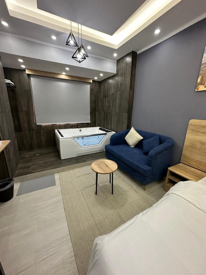 Hotel Blue Rose