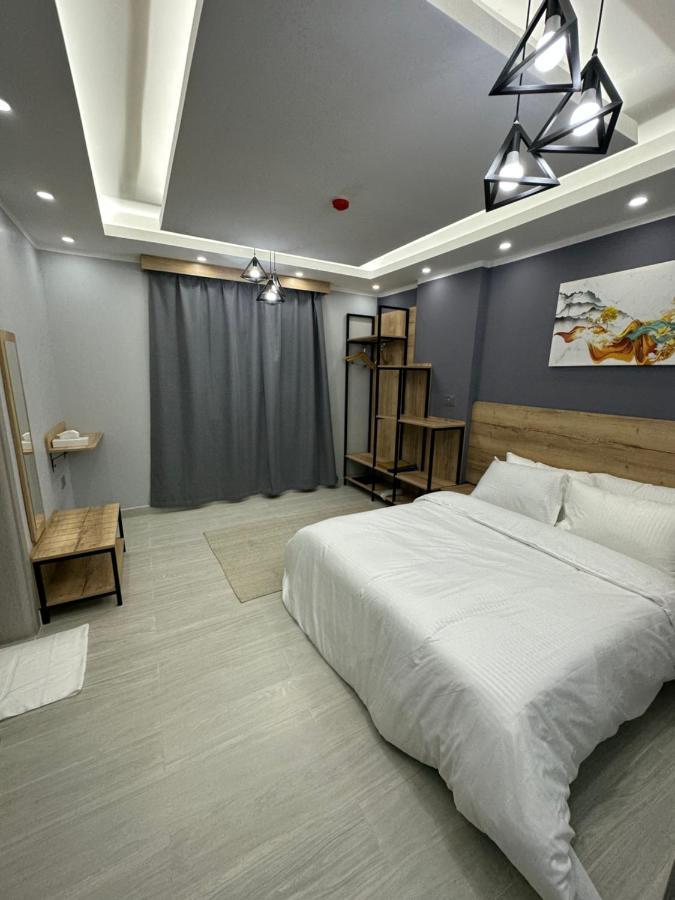 Blue Rose Hotel *